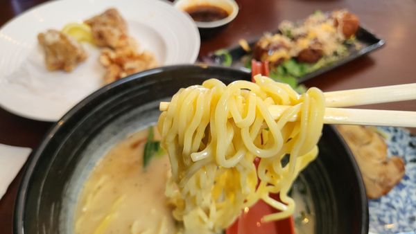Saiwaii Ramen by null