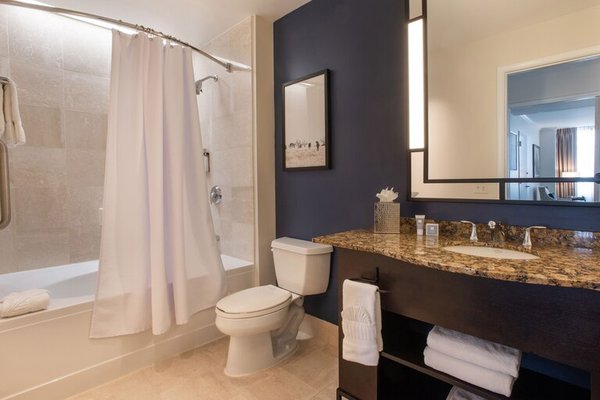 Magnolia Hotel Houston, a Tribute Portfolio Hotel by null