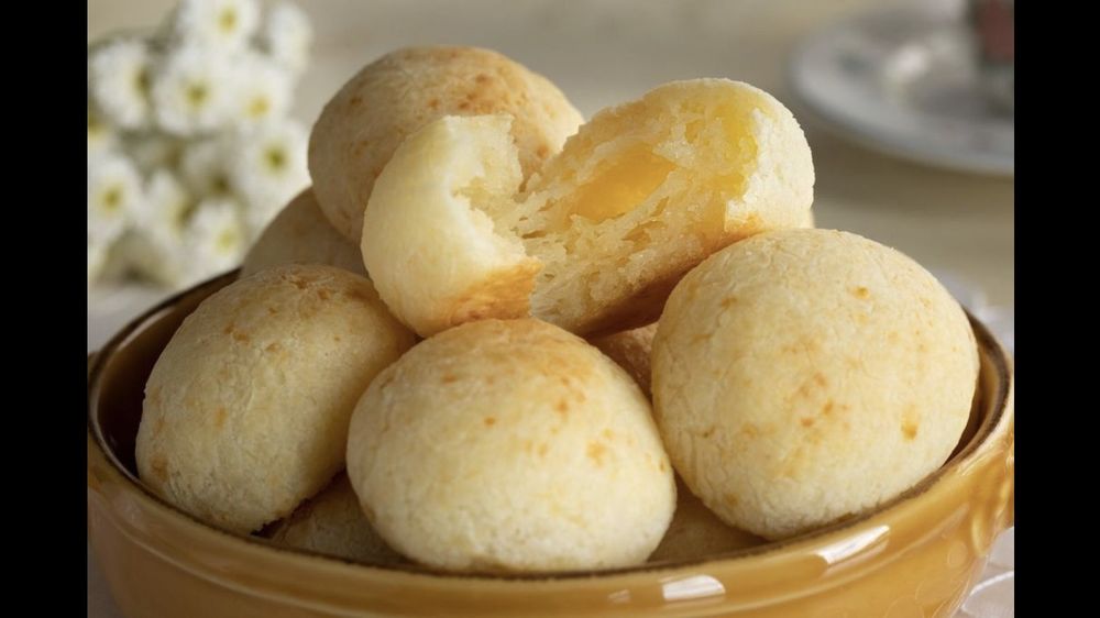 Pingo de Mel Brazilian Bakery Logo