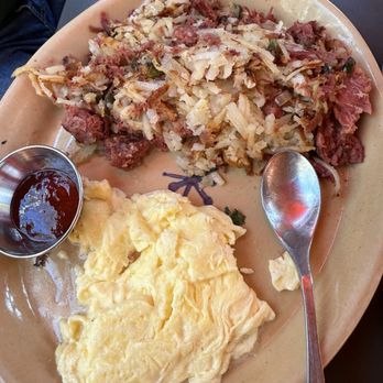Snooze, an A.M. Eatery - Corned Beef Hash - Breakfast & Brunch Near Me - Tustin, California Snooze, an A.M. Eatery - Corned Beef Hash - Breakfast & Brunch Near Me - Tustin, California