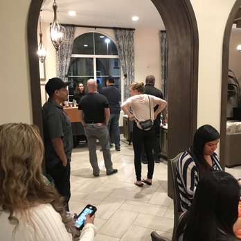 Mia's Martini - Bartenders Near Me