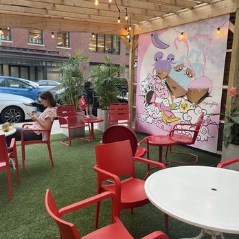 Baobing Bar - Outdoor patio - Taiwanese Near Me - Chicago, Illinois