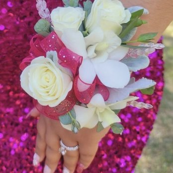 April Flowers - Florists Near Me - Pico Rivera, California April Flowers - Florists Near Me - Pico Rivera, California