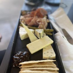 Bordeaux Wine Bar - Cheese platter.