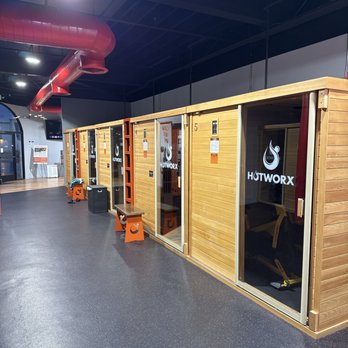 HOTWORX - Costa Mesa, CA - Costa Mesa Courtyards - Saunas - Yoga Near Me - Costa Mesa, California