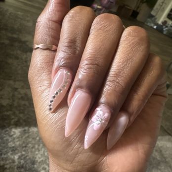 Signature Nails & Spa - nails - Nail Salons Near Me - Riverside, California