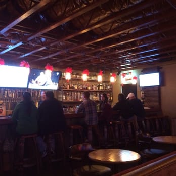 Rivets American Grill - THE BAR A REALLY NICE PLACE TOO HAVE FOOD AND DRINK !!!!! - Bars Near Me - Modesto, California