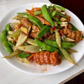 Fung Wong - XO 醬炒紅花蚌 XO Sauce Stir-Fried Red Coral Clams - Chinese Near Me - San Francisco, California Fung Wong - XO 醬炒紅花蚌 XO Sauce Stir-Fried Red Coral Clams - Chinese Near Me - San Francisco, California
