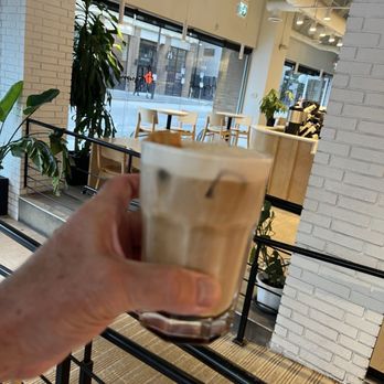Artigiano - Howe Street - Coffee & Tea Near Me - Vancouver, British Columbia Artigiano - Howe Street - Coffee & Tea Near Me - Vancouver, British Columbia