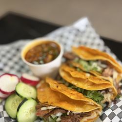 Taqueria y Birrieria Amigos & Beer