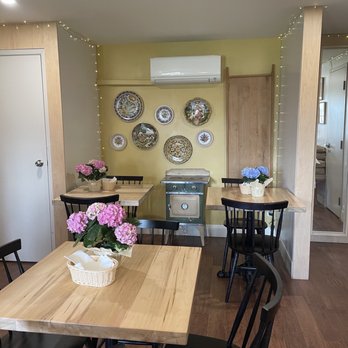 Baker House Bread - Bakeries Near Me - Markham, Ontario