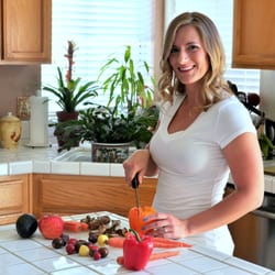 Heather Health Coach - Heather Del Castillo loves cooking for clean eating