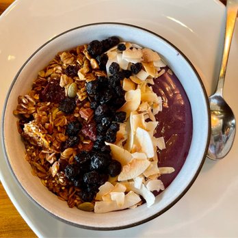 Northstar Cafe - Smoothie Bowl - New American Near Me - Westerville, Ohio