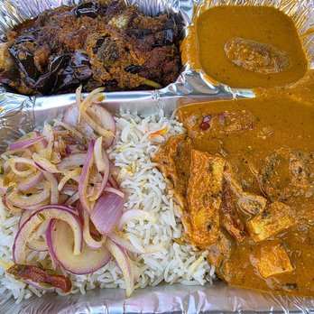 Apni Mandi - Lunch combo with eggplant curry, paneer curry and malai kofta - International Grocery Near Me - Sunnyvale, California Apni Mandi - Lunch combo with eggplant curry, paneer curry and malai kofta - International Grocery Near Me - Sunnyvale, California