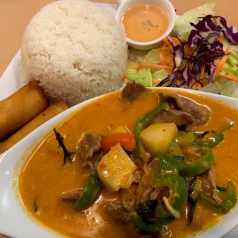 Riceberry Thai Kitchen - Pineapple Curry with veggie spring rolls - Thai Near Me - Upland, California