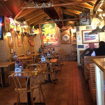 Coconut Joe's - Seating area - Fish & Chips Near Me - Bakersfield, California