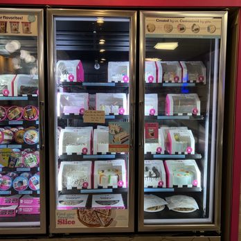 Baskin-Robbins - Ice cream cakes - Ice Cream & Frozen Yogurt Near Me - Lynnwood, Washington Baskin-Robbins - Ice cream cakes - Ice Cream & Frozen Yogurt Near Me - Lynnwood, Washington