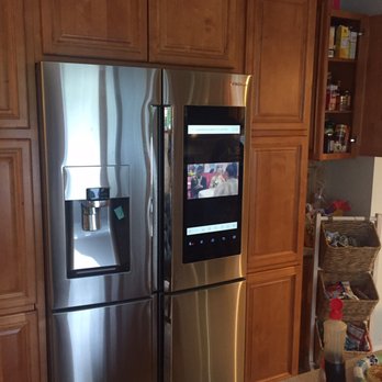 P.C. Richard & Son - new Samsung family hub Refridgerator with flex zone and 21.5 inch touch screen - Electronics Near Me - Bay Shore, New York