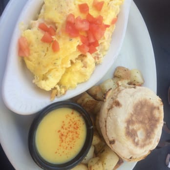 Le Peep - Breakfast & Brunch Near Me - Littleton, Colorado