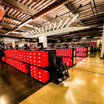 nike factory downtown