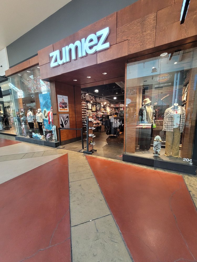 ZUMIEZ Updated April 2024 19 Reviews 1 Mills Cir, Ontario