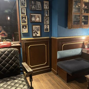 Bobby's Free - Pubs Near Me - Barcelona, B