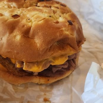 Arby's - Beef n cheddar - Fast Food Near Me - Williams, California