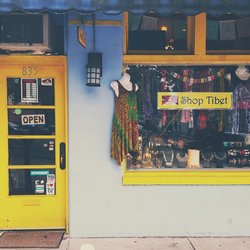 Shop Tibet - Shop front