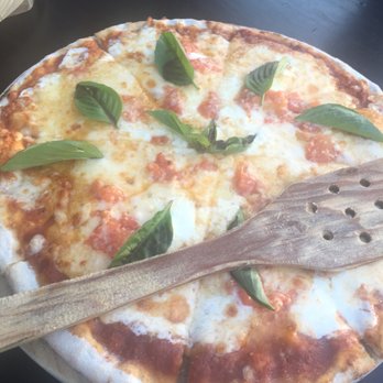Emilio's Pizza - Pizza Near Me - Zihuatanejo, GRO Emilio's Pizza - Pizza Near Me - Zihuatanejo, GRO