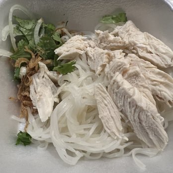 Saigon Noodle House - KM3 - Kid's noodles, chicken and toppings for Pho Ga - Vietnamese Near Me - Birmingham, Alabama