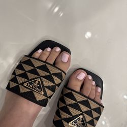 Perfect gel pedicure