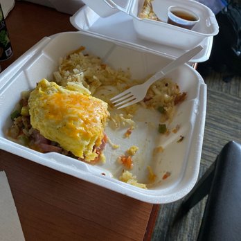 The Chef's Hut - "The Works" Omlett - Breakfast & Brunch Near Me - Boise, Idaho