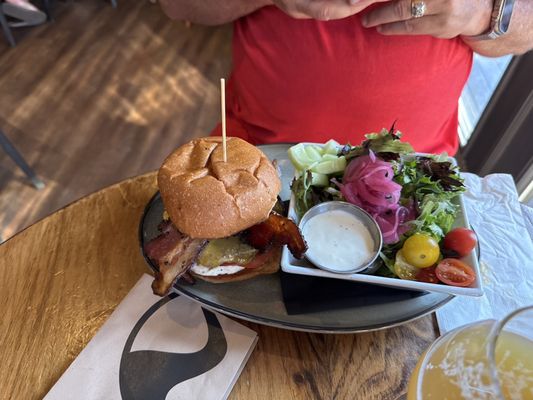 Sunriver Brewing Co. - Sunriver Pub by null