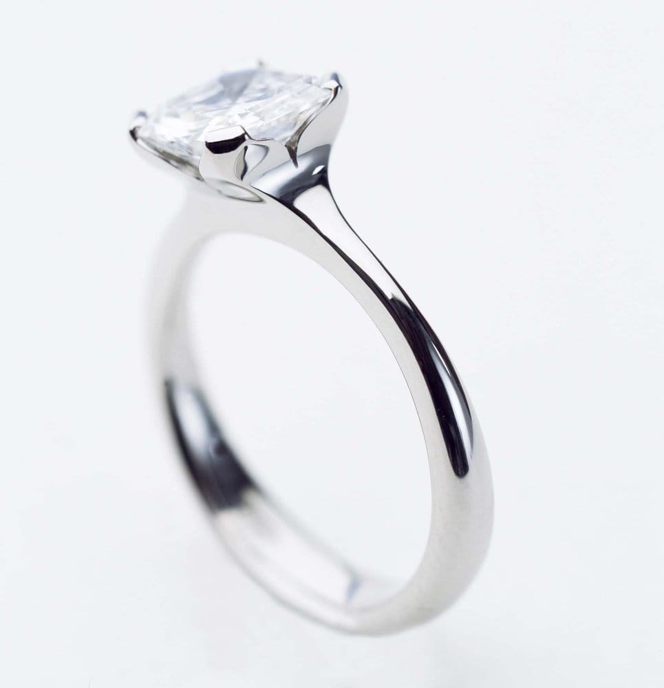 JON DIBBEN Updated June 2024 40a Smithbrook Kilns, Cranleigh