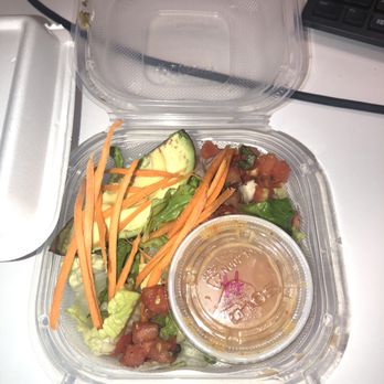 J R Pizza Bella Restaurant - Salad - Italian Near Me - Margate, Florida