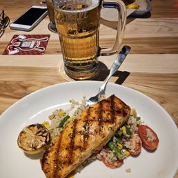 Baked salmon with seasoned rice and veggies