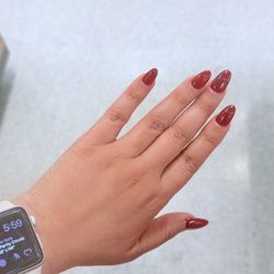 Top Top SK Beauty Lounge - Nails