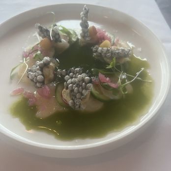 Old Vines Restaurant - Scallop crudo - Canadian (New) Near Me - Kelowna, British Columbia