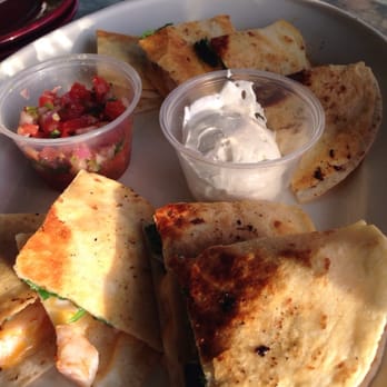 Bahama Breeze - Lobster and shrimp quesadilla!! Worth the price!! - Bars Near Me - Memphis, Tennessee Bahama Breeze - Lobster and shrimp quesadilla!! Worth the price!! - Bars Near Me - Memphis, Tennessee