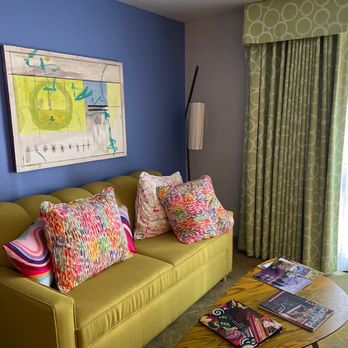 Inn at Northrup Station - Living room/sitting area - Hotels Near Me - Portland, Oregon Inn at Northrup Station - Living room/sitting area - Hotels Near Me - Portland, Oregon