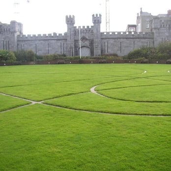 Dubh Linn Garden - Parks Near Me - Dublin, D Dubh Linn Garden - Parks Near Me - Dublin, D