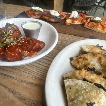 Zinqué - Ratatouille quesadilla, wings - French Near Me - Los Angeles, California Zinqué - Ratatouille quesadilla, wings - French Near Me - Los Angeles, California
