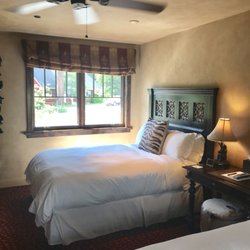 Border House at Crystal Bay Casino