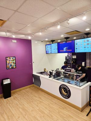 Insomnia Cookies by null