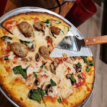 RUSSO S NEW YORK PIZZERIA Updated August 2025 22 Photos 14