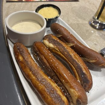 Applebee's Grill + Bar - Brew Pub Pretzels & Beer Cheese Dip - American Near Me - Yuba City, California Applebee's Grill + Bar - Brew Pub Pretzels & Beer Cheese Dip - American Near Me - Yuba City, California