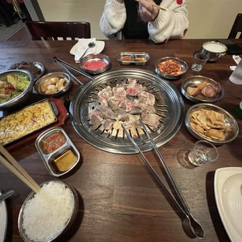 Mr Kimchi - Golf Road - Beef Brisket - Korean Near Me - Mount Prospect, Illinois