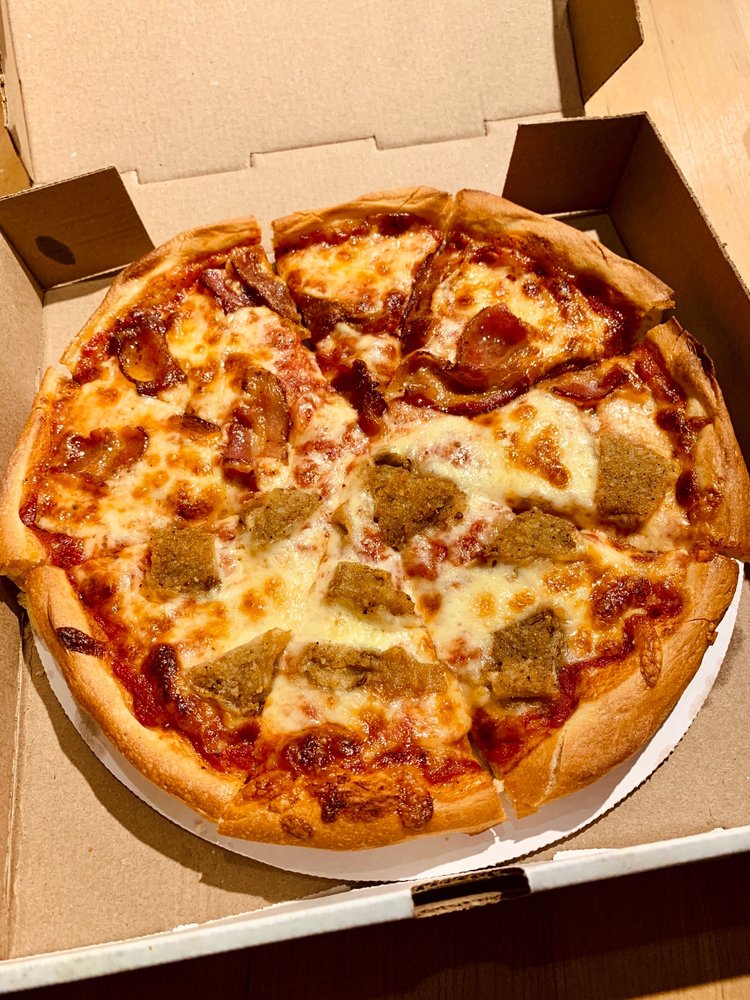 Circle Pizza Logo