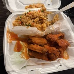 6 Piece Wings w/ Fried Rice