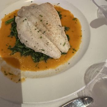 Mosaico - Fish over spinach - Italian Near Me - Mountainside, New Jersey